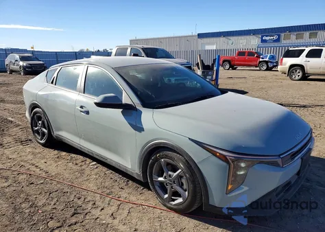 2025 Kia K4 Lx z USA, uszkodzony, nr VIN 3KPFT4DE2SE097923